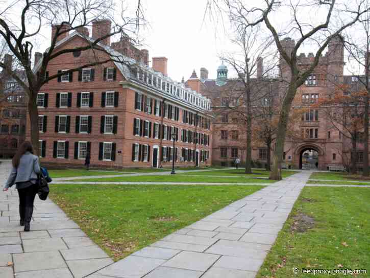 Over 3 million students enrolled in this free Yale class on how to be happier - here are 4 things I loved about it