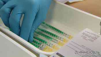 Ludwigslust-Parchim impft Beschäftigte in Betrieben - NDR.de