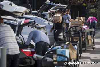 Amazon Work Rules Govern Tweets, Body Odour of Contract Drivers