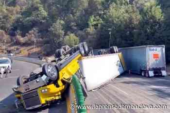 Cierran la México-Cuernavaca por volcadura de tráiler - La Prensa De Monclova