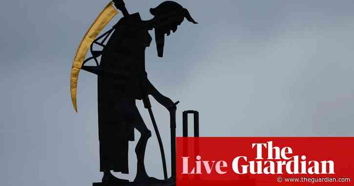 Middlesex v Gloucs, Lancs v Glamorgan and more: county cricket – live!