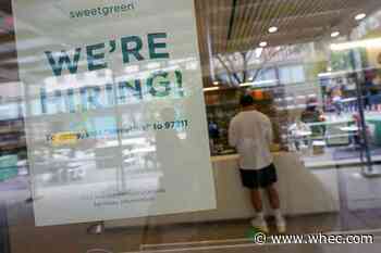 US unemployment claims fall to a pandemic low of 498,000