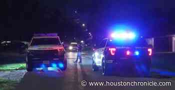Man shot dead in north Houston; 2 suspects detained - Houston Chronicle