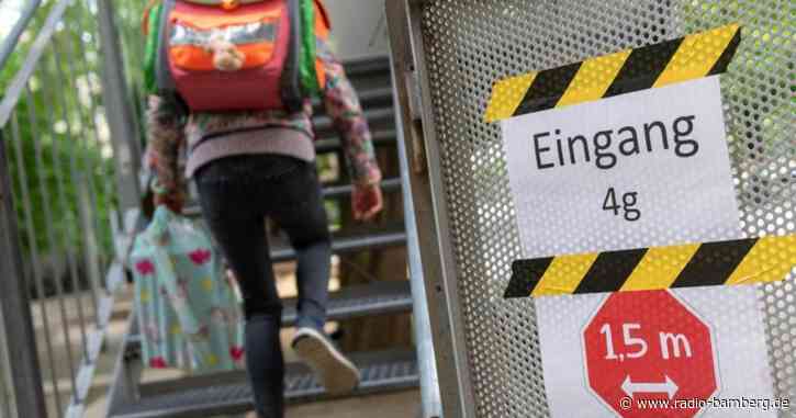 Viertklässler erhalten Übertrittszeugnisse