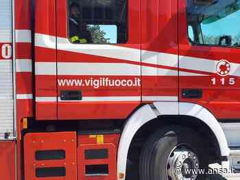 Cede tetto abitazione in provincia Fermo, tre operai feriti - Agenzia ANSA