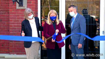 Roswell Park cuts the ribbon on new Depew dermatology center