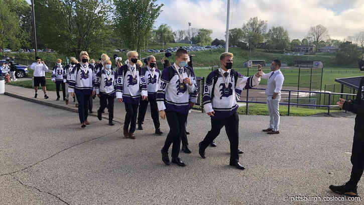 Community Celebrates Baldwin High School Hockey Team’s State Championship
