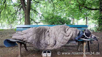 Halb Mantel und halb Schlafsack: Schutz für Obdachlose in Rosenheim in der kalten Jahreszeit