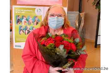 Jeanne (84) krijgt de 10.000ste prik in VC Bolwerk: “Nu kan ik voor het eerst mijn achterkleinkind zien”