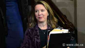 Trudeau's chief of staff appears before defence committee