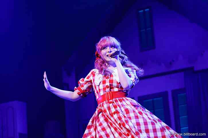 Kyary Pamyu Pamyu Throws a House Party for Fans in First Live Concert in Over a Year