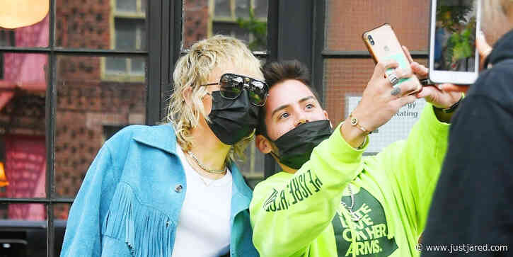 Miley Cyrus Rocks Two Tone Pants On Her Way To 'SNL' Rehearsals