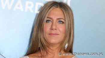 Maria Sharapova, others praise Jennifer Aniston for helping people amid pandemic - The News International