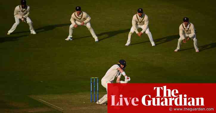 County cricket: Gloucs beat Middlesex, rain hits day three – as it happened