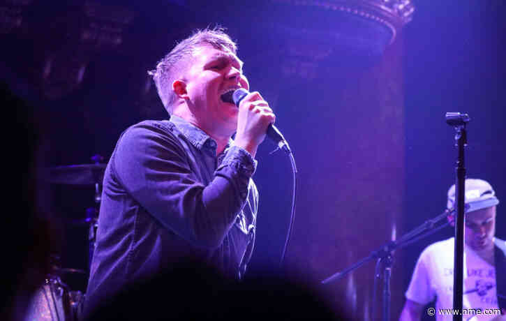Los Campesinos! share surprise EP ‘Whole Damn Body’
