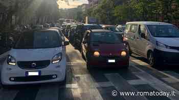 San Giovanni, “Basta Raggi”: monta sul web la contestazione per il traffico ed il taglio dei parcheggi