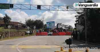 Persiste bloqueo en el peaje de la Mesa de Los Santos - Vanguardia