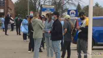 Toronto area residents scramble to find COVID-19 vaccines at pop-up clinics