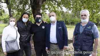 Modena. Alberto e Pierangelo La famiglia Bertoli diventa una figurina per “Porta Aperta” - La Gazzetta di Modena