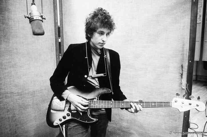 Bob Dylan Visual ‘Retrospectrum’ Exhibition Coming to U.S.