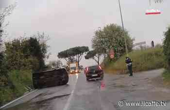 Auto si cappotta sulla via Laurentina ad Ardea: automobilista sparito - Il Caffè.tv