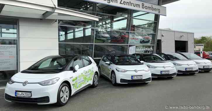 Ein ganzer Schwung neuer E-Autos für die Regionalwerke Bamberg.