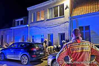 Drie bewoners naar ziekenhuis na nachtelijke keukenbrand