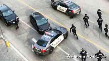 Toronto police officer cleared by SIU after intentionally running over robbery suspect
