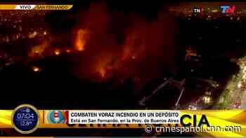Impresionante incendio en una panificadora en San Fernando, Provincia de Buenos Aires - CNN