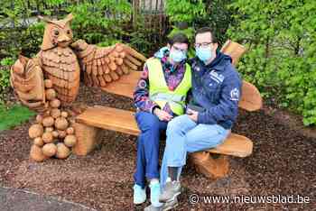 Troost in de armen van Meneer de Uil op Kalmthouts kinderperkje