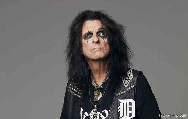 Alice Cooper to headline ‘Monsters Of Rock’ cruise 2022