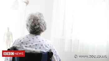 Covid in Scotland: Inspectors highly critical of Covid-hit care home - BBC News