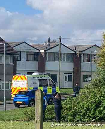 UPDATES: Police called to roof stand-off with 'axe-man' in Kearsley