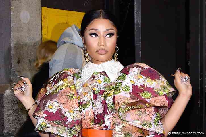 Nicki Minaj’s Hot Pink Crocs Crash Retailer’s Website