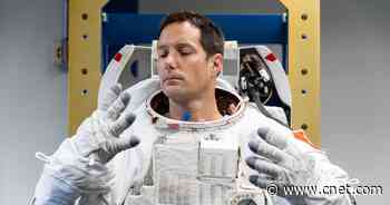 Scientists work on ways to keep shared astronaut spacesuit 'underwear' clean     - CNET