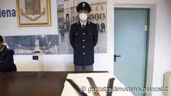 Modena, Non gli danno il reddito di cittadinanza:cerca di dar fuoco a Inps e anagrafe. E aggredisce ragazza con un machete - La Gazzetta di Modena