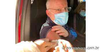 Covid-19: Idosos de Imbituba com 62 anos completos recebem a primeira dose da vacina; próxima semana é a vez de pessoas com 61 e 60 anos - Portal AHora