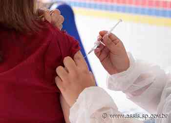 Assis inicia vacinação contra gripe para pessoas acima de 60 anos e professores - Prefeitura de Assis