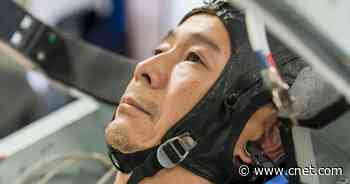 SpaceX moon mission billionaire buys ticket to ISS for this year     - CNET