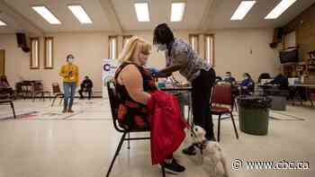 Toronto adds 5 new hot spots, prepares to contact pop-up clinic goers about 2nd dose