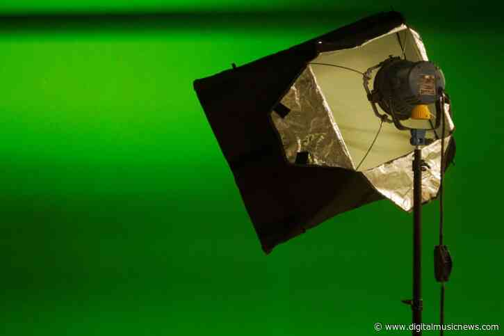 TikTok Combines Green Screen and Duets – Here’s How It Works