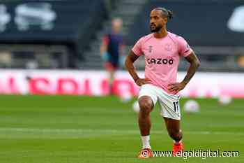 Theo Walcott relevo estratosférico del Betis a Tello - elgoldigital