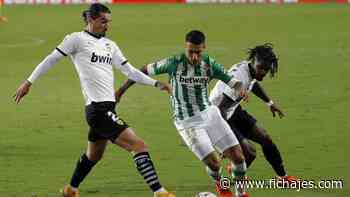 Cristian Tello tiene una vía de escape lejos del Real Betis - Fichajes.com