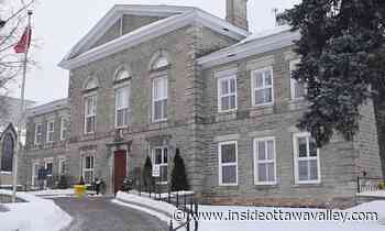 News Next court date set for Carleton Place roofer charged with theft, fraud Carleton Place Almonte - Ottawa Valley News