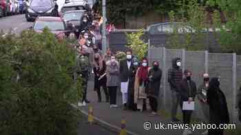 Bolton residents queue for mobile vaccination centre following Indian variant spike - Yahoo News UK