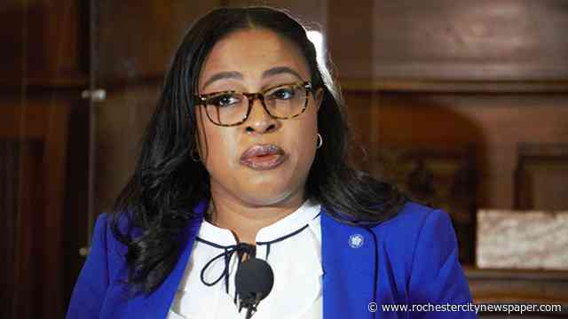 Warren’s budget would boost PAB funding, cut police spending