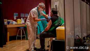 COVID-19 in Sask: 2nd dose booking opens Monday for 'priority populations'