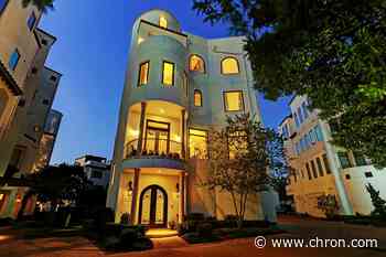 Rooftop terrace brings panoramic views to this elegant $899,000 Houston home - Chron