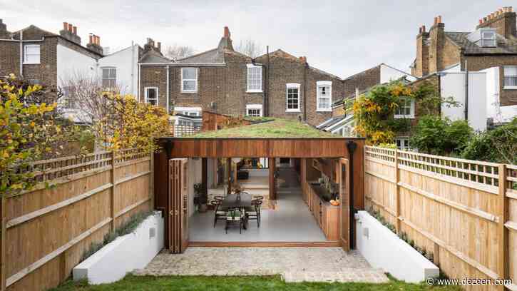 Rear extension by Turner Architects contains "cloister-like" rooms built around a central courtyard