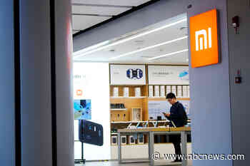 U.S. removes Chinese smartphone-maker Xiaomi from blacklist